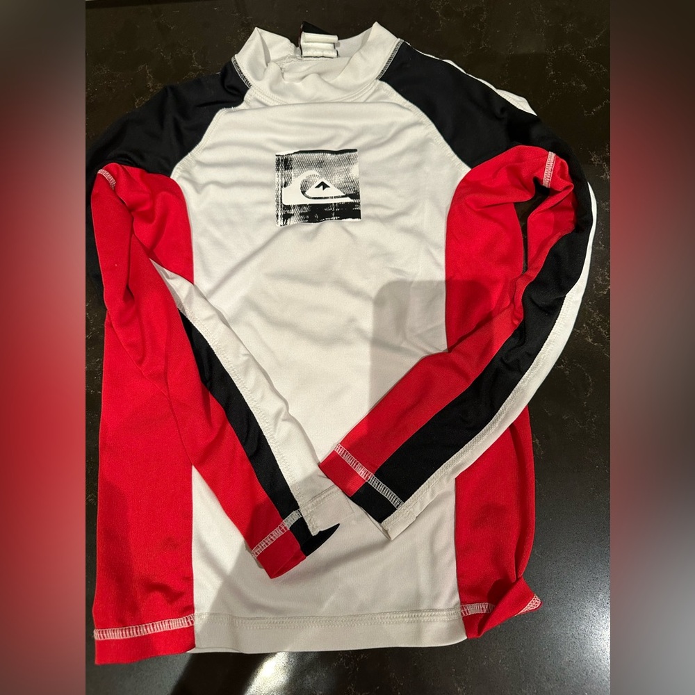 Quiksilver Boys SIZE 8 Youth Medium Black Red White Athletic Board Shirt